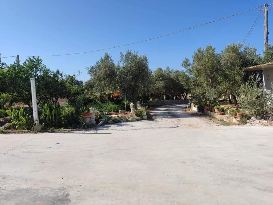 La Casa In Campagna Di Ottavia Alezio Exterior foto